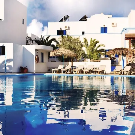 Gardenia 3* Perissa (Santorini)