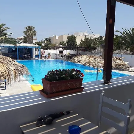 Gardenia 3* Perissa (Santorini)