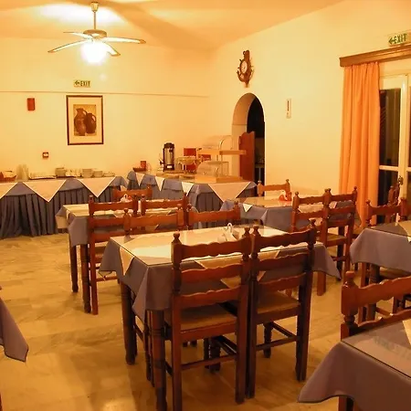 Hotel Gardenia Perissa (Santorini)