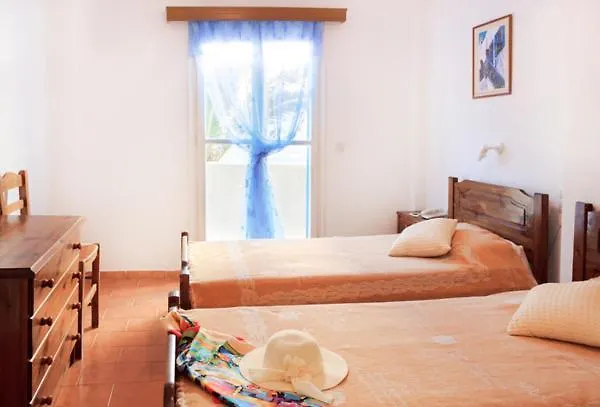 Gardenia 3* Perissa (Santorini)