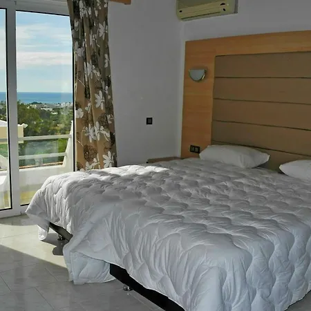 Gardenia 3* Perissa (Santorini)