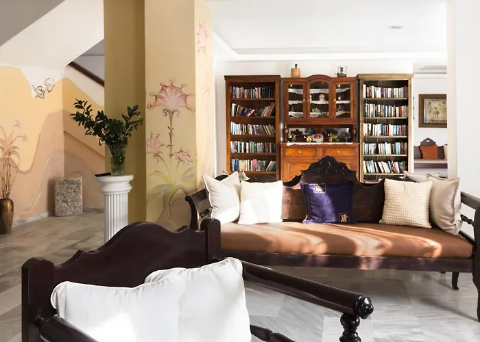 فندق Gardenia 3*